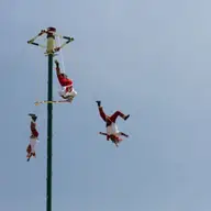 Magia numerelor de echilibristică la circ