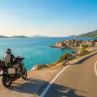 De-a lungul Adriaticii: cele mai frumoase trasee de coastă din Croația și Slovenia